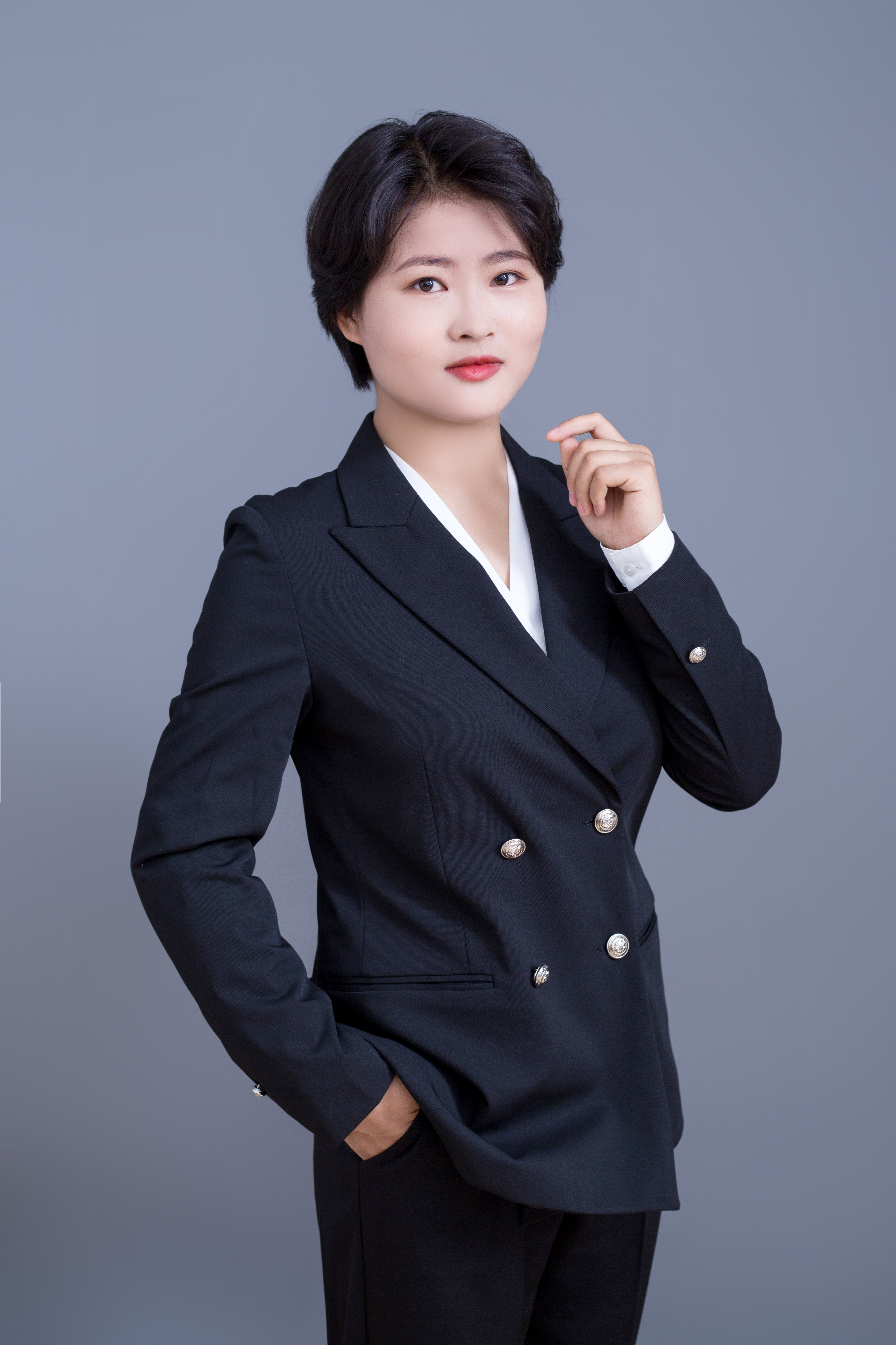 形象照.jpg 形象照.jpg