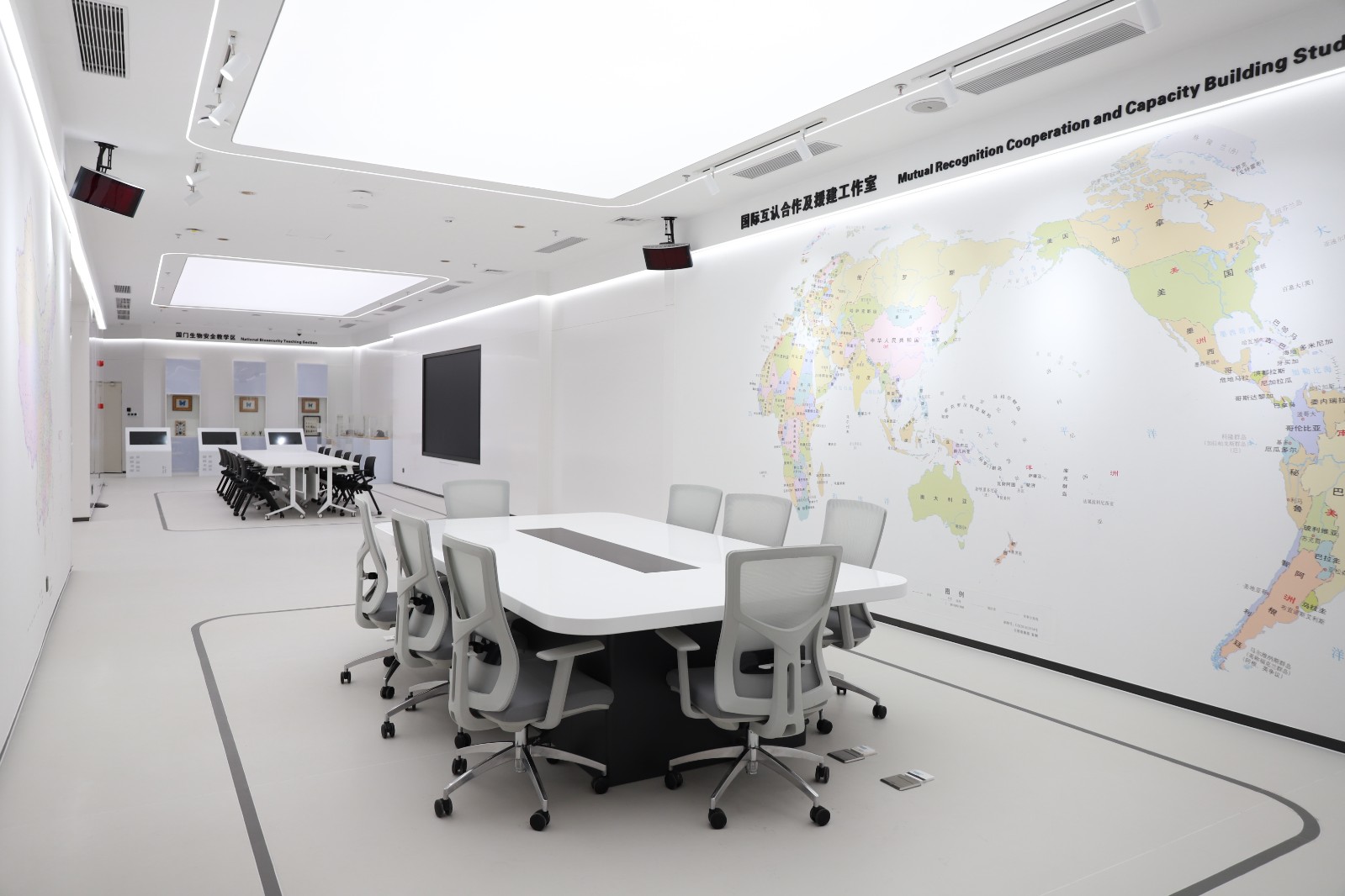 實(shí)景培訓區及配套教學(xué)區 (5).JPG 實(shí)景培訓區及配套教學(xué)區 (5).JPG