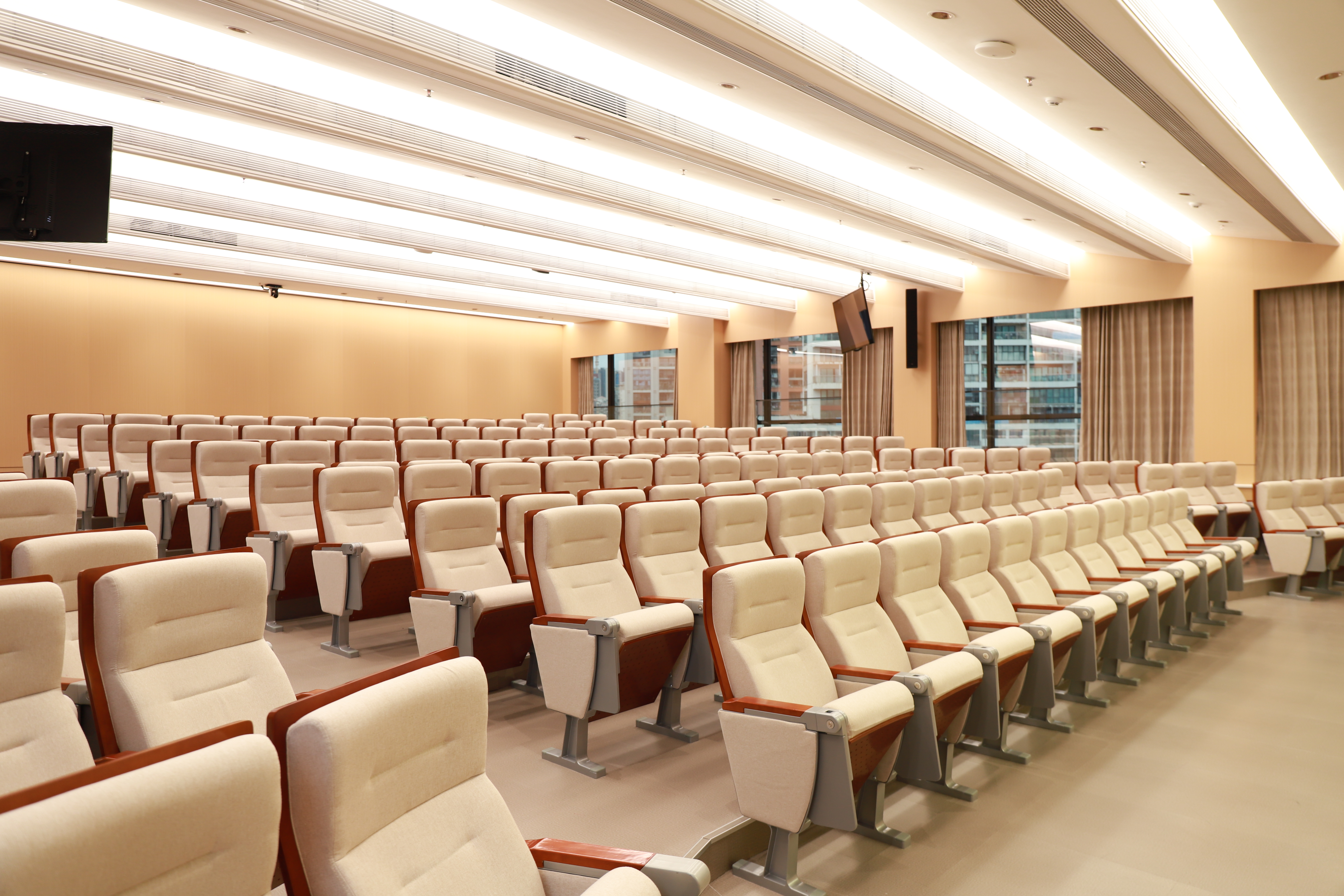 國際會(huì )議報告廳改造后實(shí)景 (1).JPG 國際會(huì )議報告廳改造后實(shí)景 (1).JPG