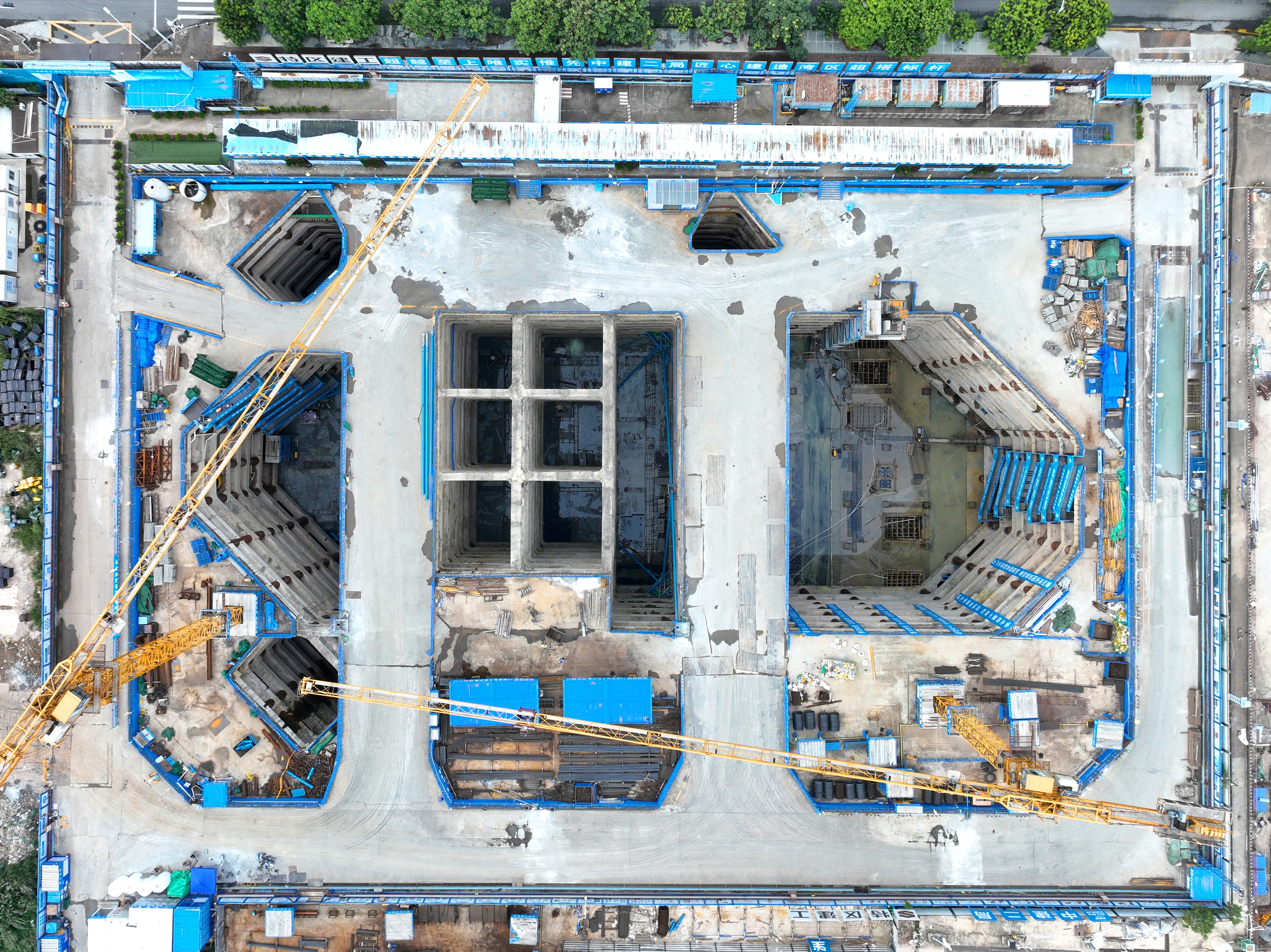 鳥(niǎo)瞰圖1.jpg 鳥(niǎo)瞰圖1.jpg